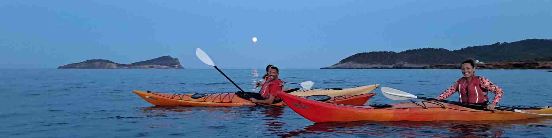 Kayak con Luna Llena